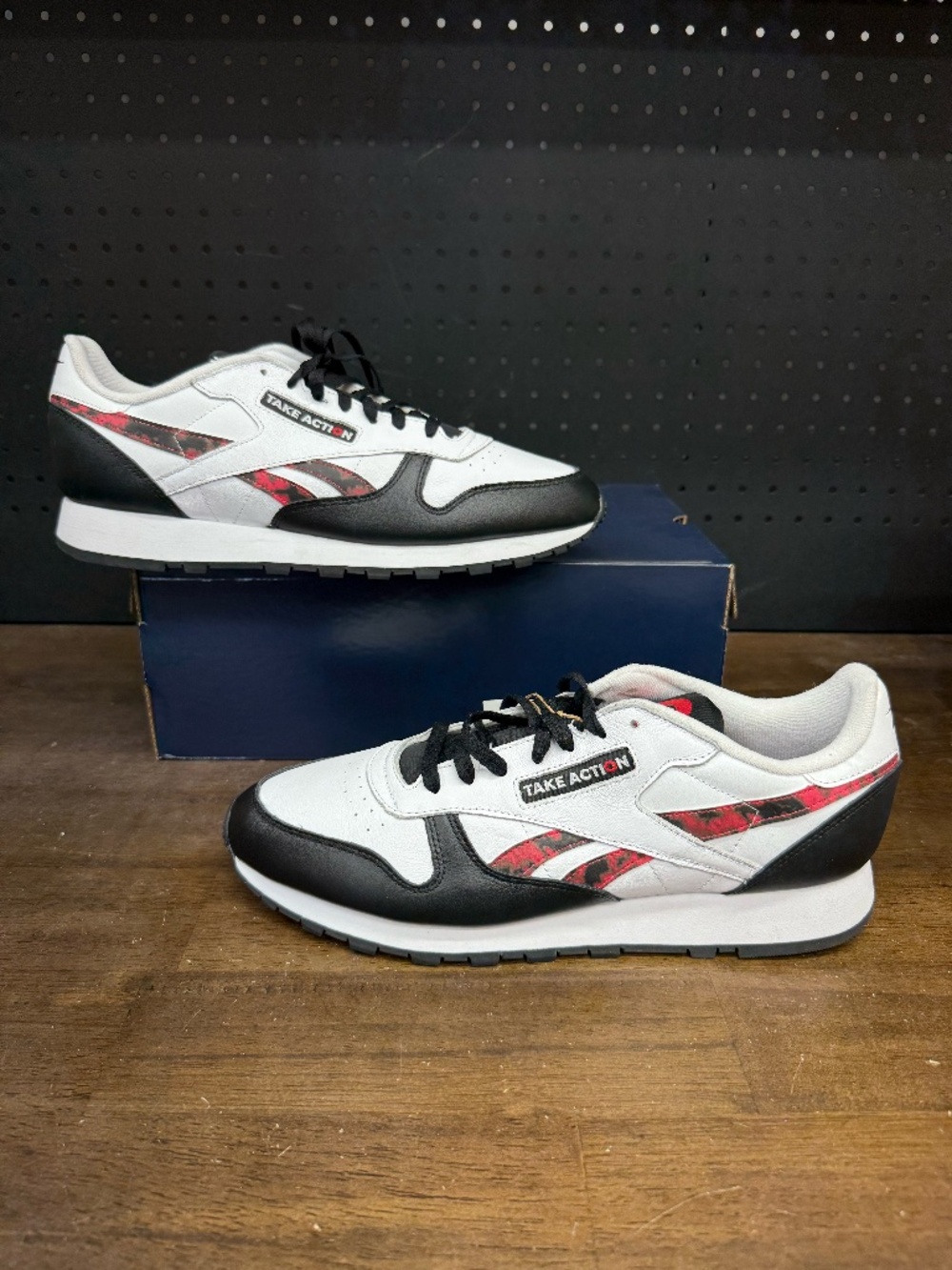 New W/O Box! Men's Global Citizen x Reebok Classic Leather 'Take Action' Size 13